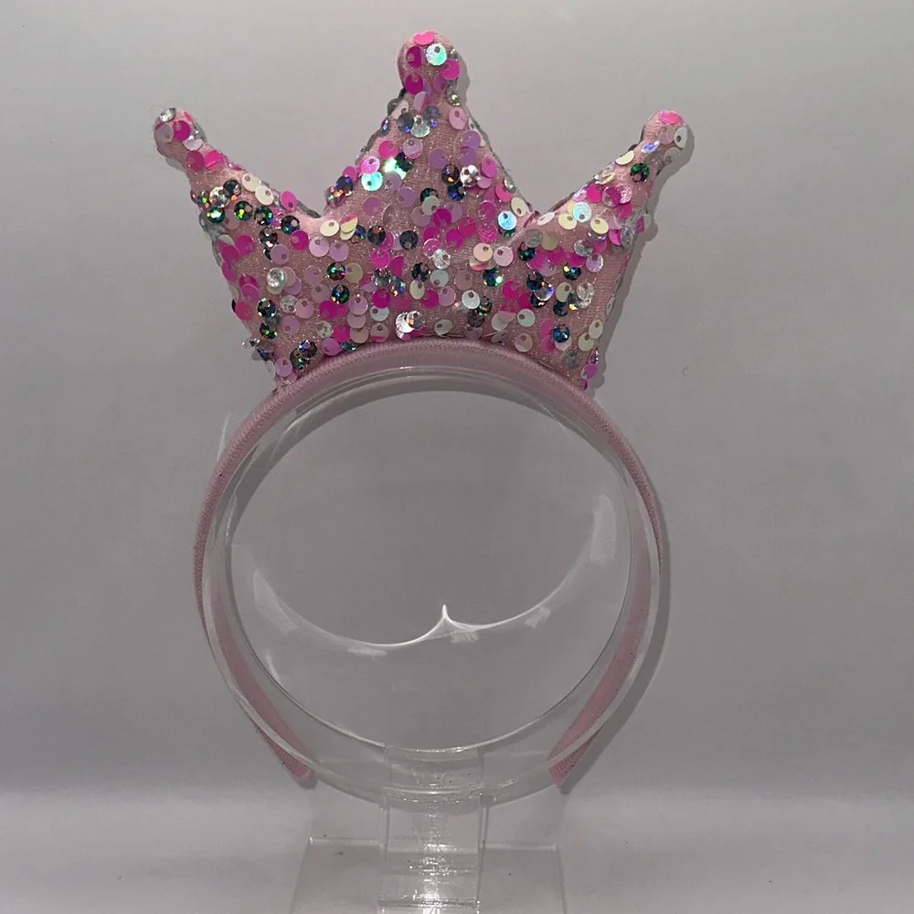 Handmade hundreds hand